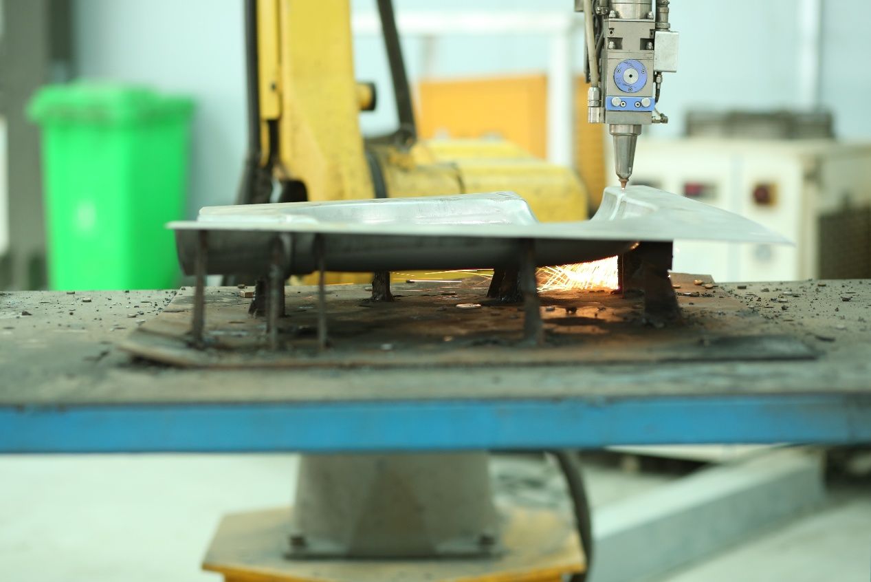 Дебабротхер систем за аутоматско храњење који постиже ефикасан и прецизан транспорт